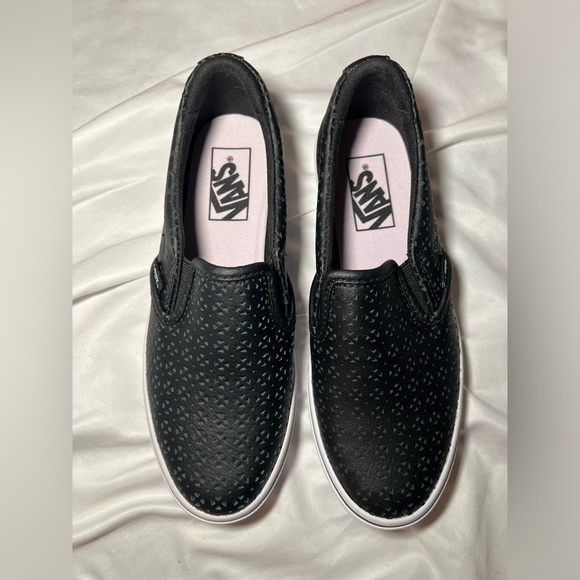 Vans Asher Perf Geo Black Slip ons | 6 NIB - Picture 3 of 6